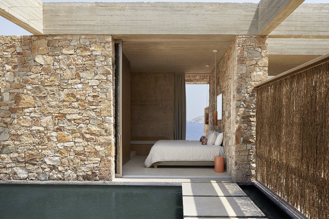 m residence 3