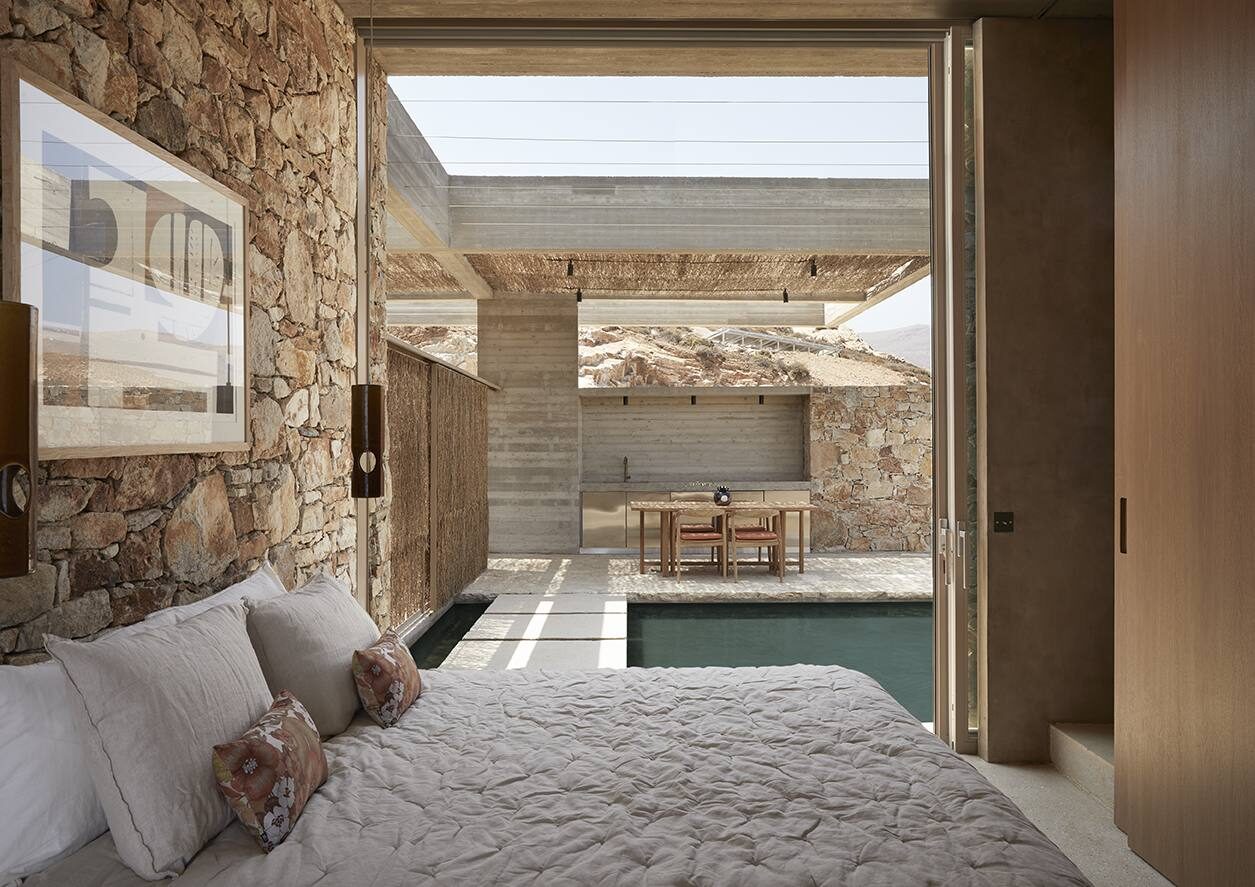 m residence 4